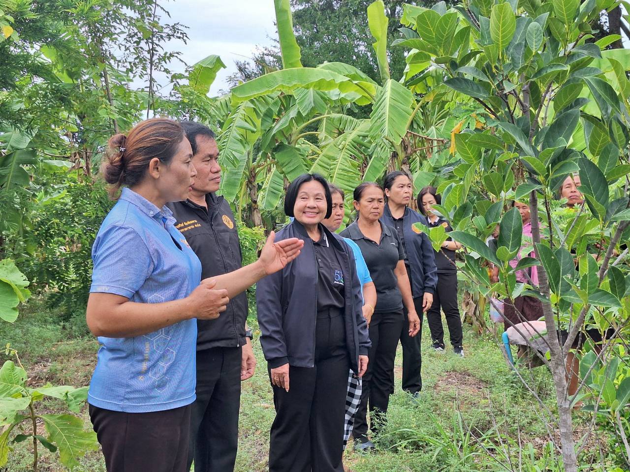 title - ผู้ตรวจราชการ ส.ป.ก. ลงพื้นที่จังหวัดขอนแก่น ประชุมติดตามความก้าวหน้าผลการดำเนินงาน พร้อมตรวจเยี่ยมให้กำลังใจกลุ่มวิสาหกิจชุมชนสมุนไพรไผ่คำ 39 